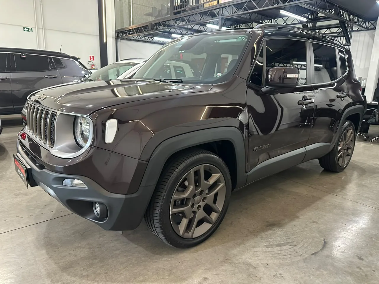 Jeep Renegade — foto 5