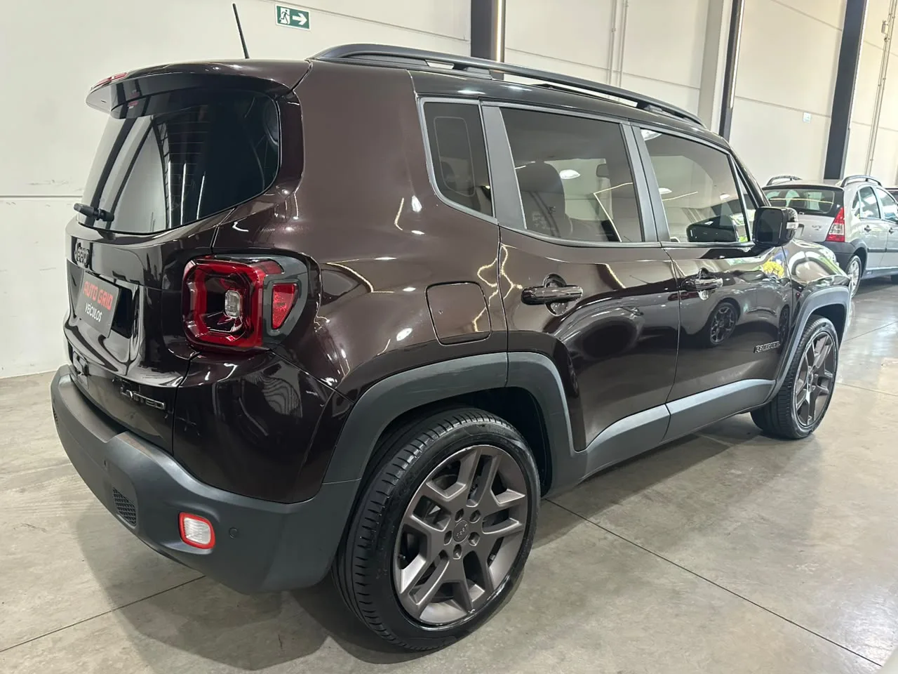 Jeep Renegade — foto 7