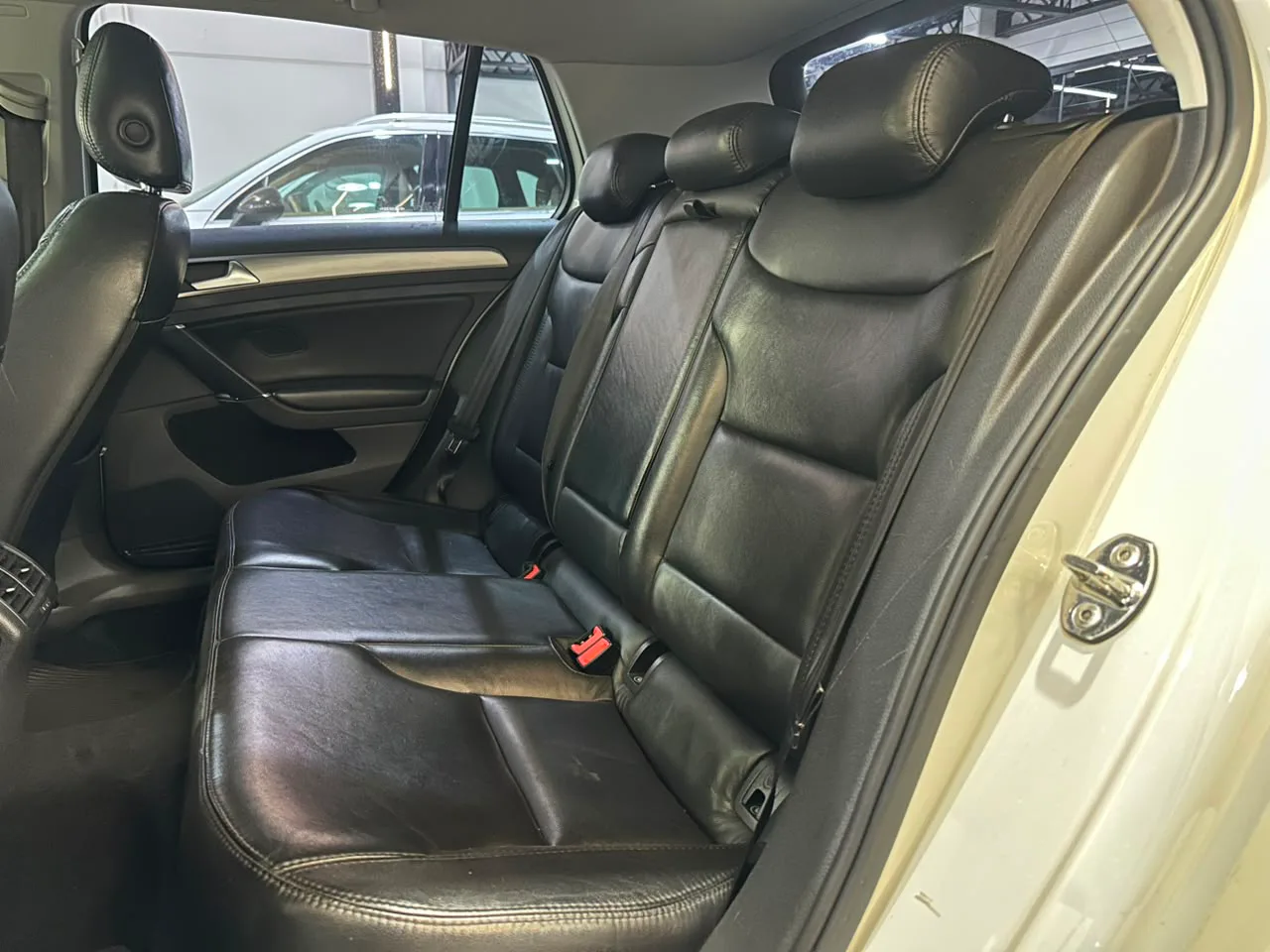 Volkswagen Golf Comfortline — foto 14