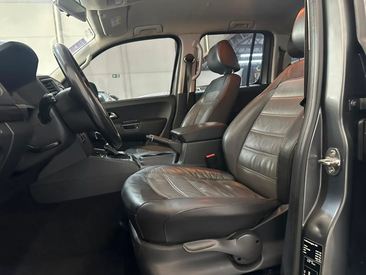 Volkswagen AMAROK — foto 12