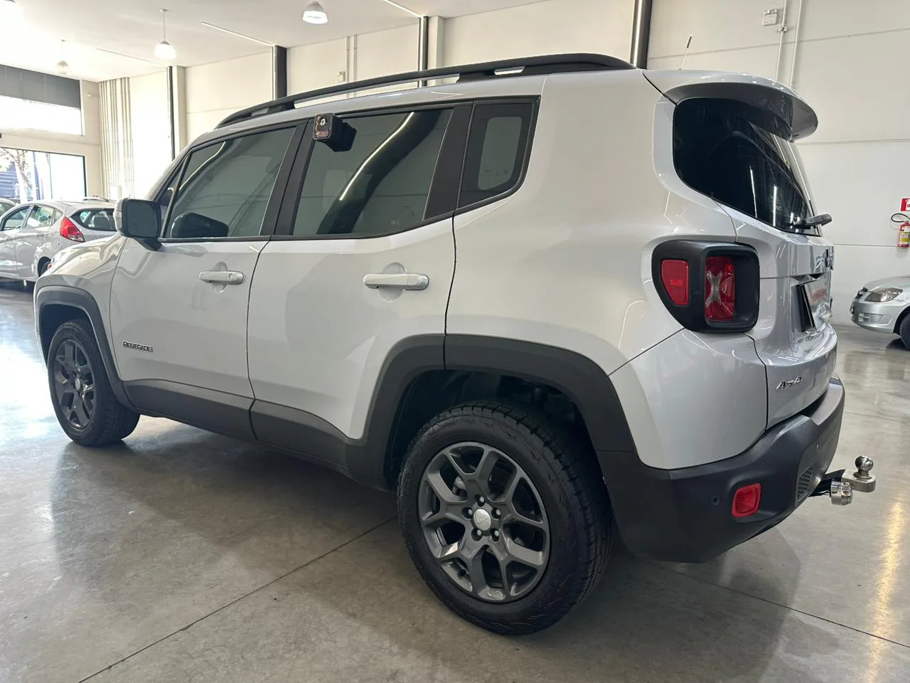Jeep Renegade Longitude — foto 7