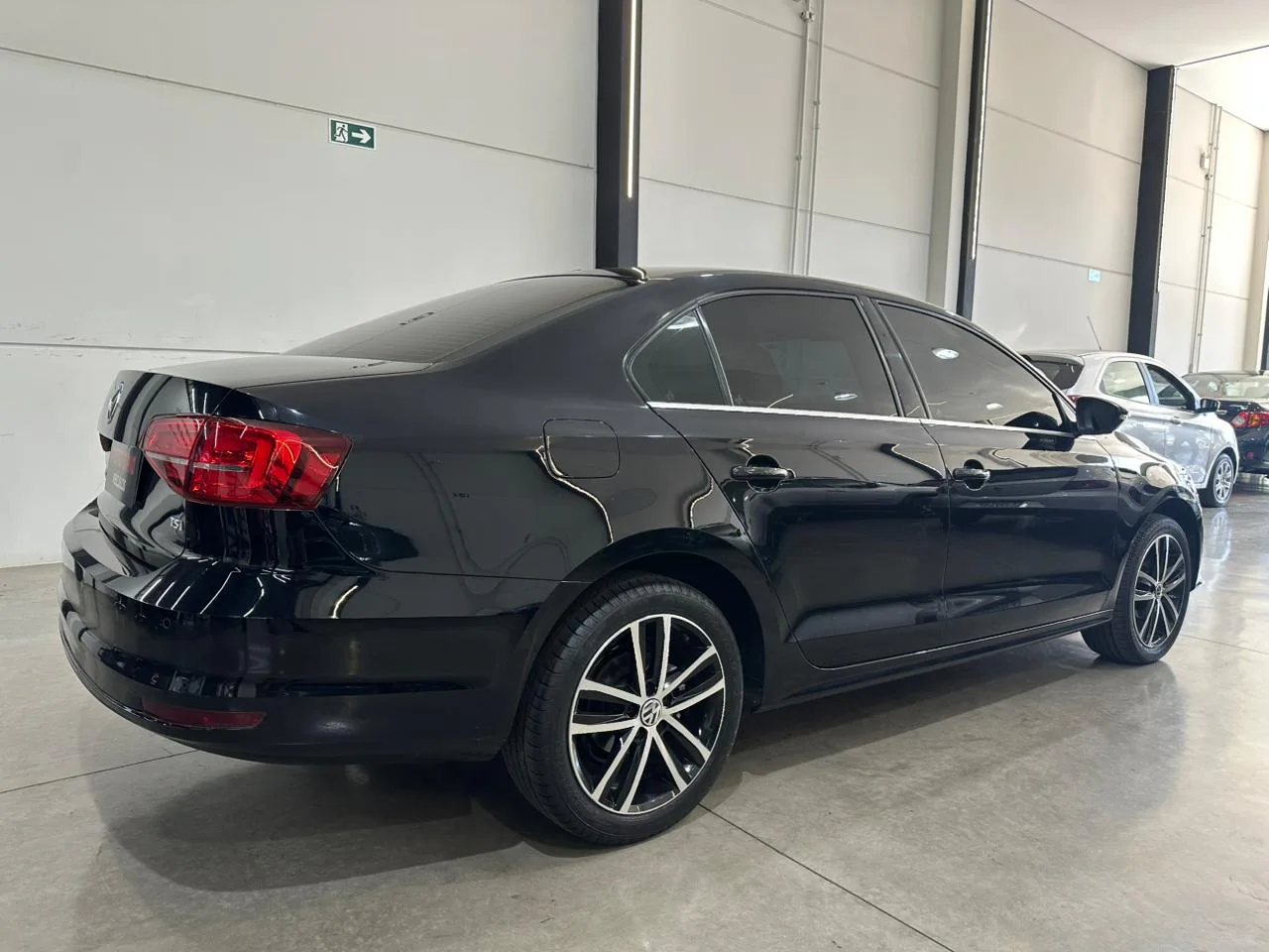 Volkswagen JETTA — foto 8