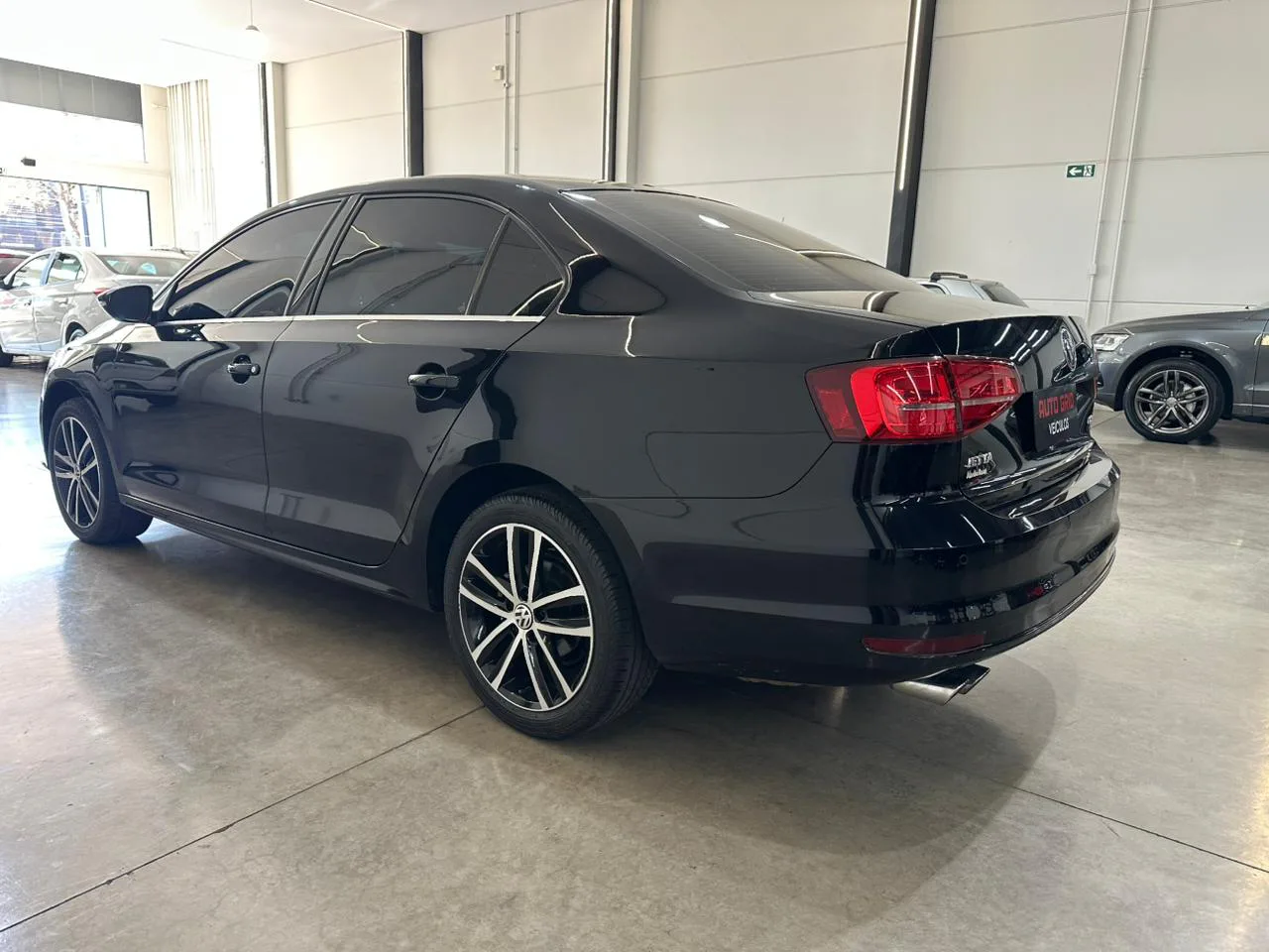 Volkswagen JETTA — foto 7