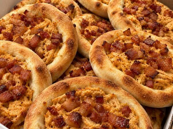 Esfiha - Frango com Bacon