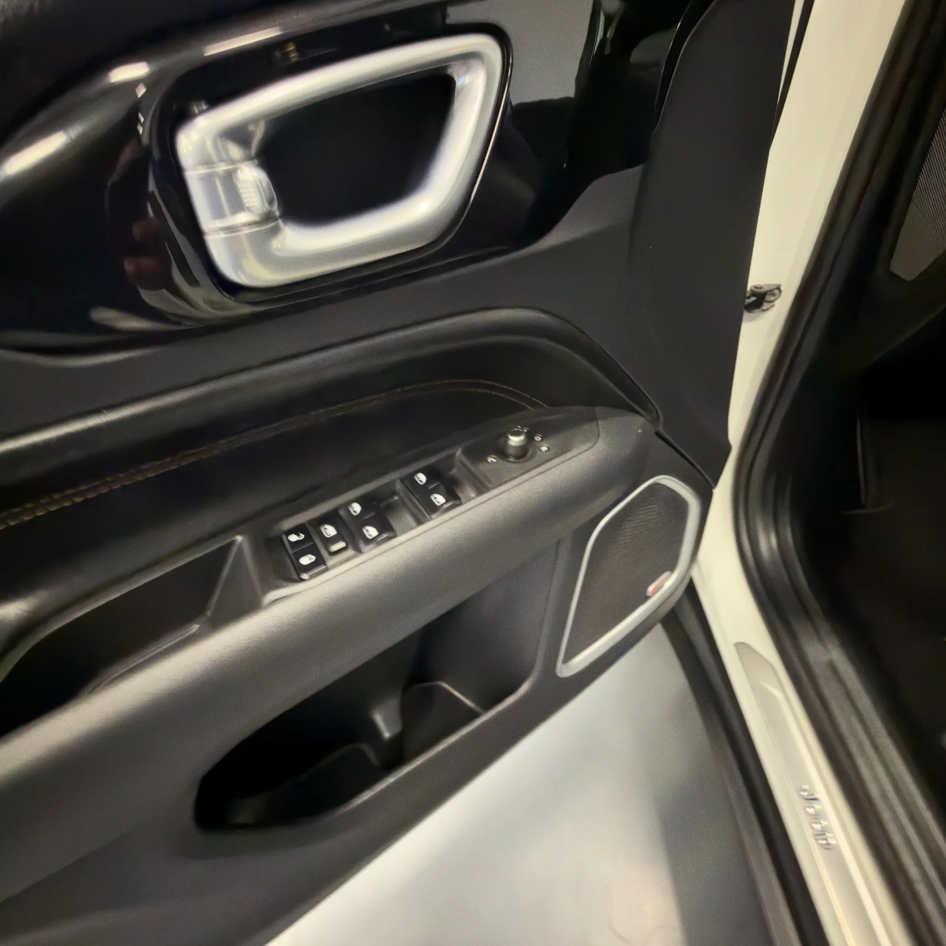 Jeep Compass — foto 9