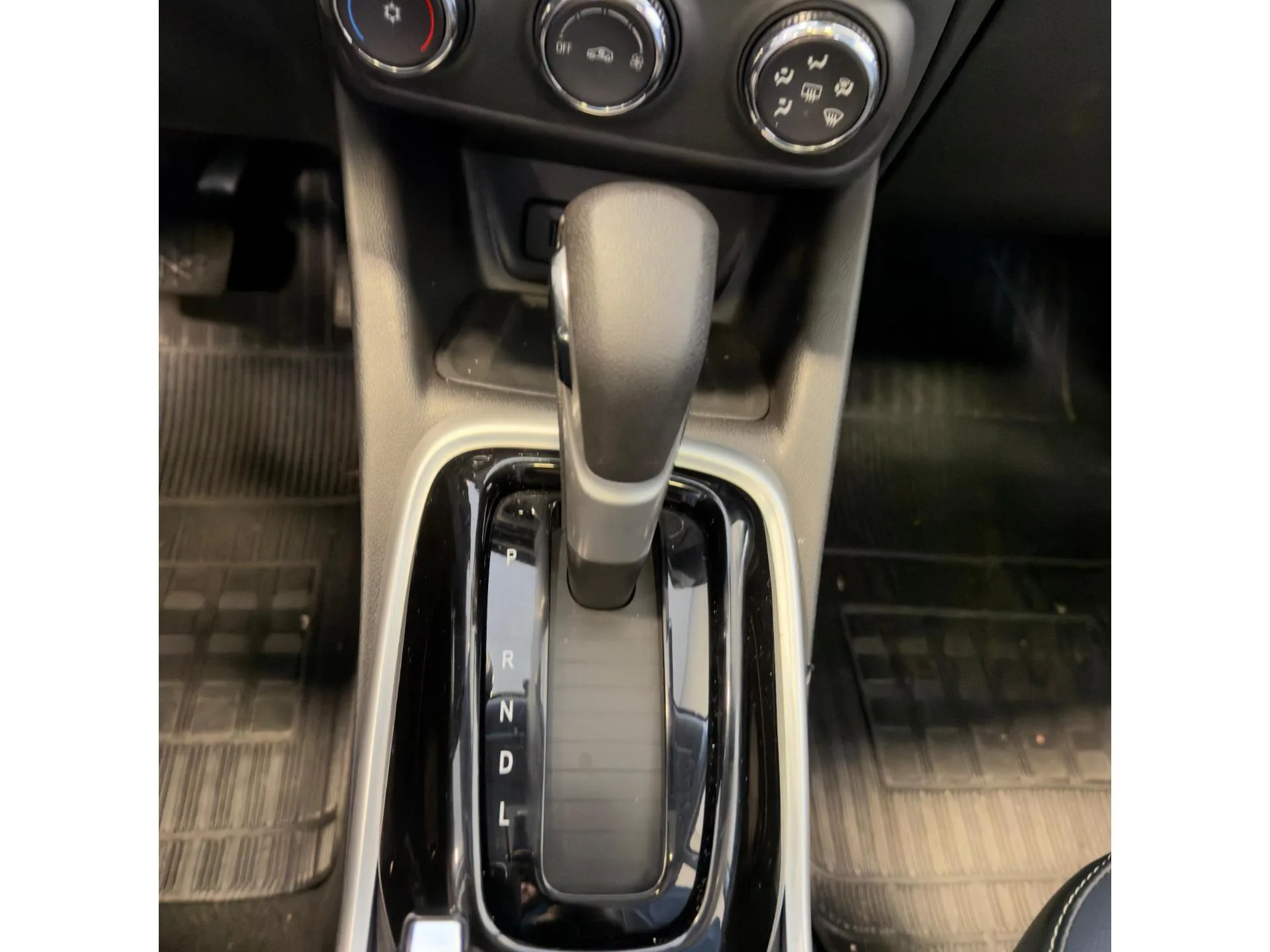 Chevrolet Tracker — foto 8
