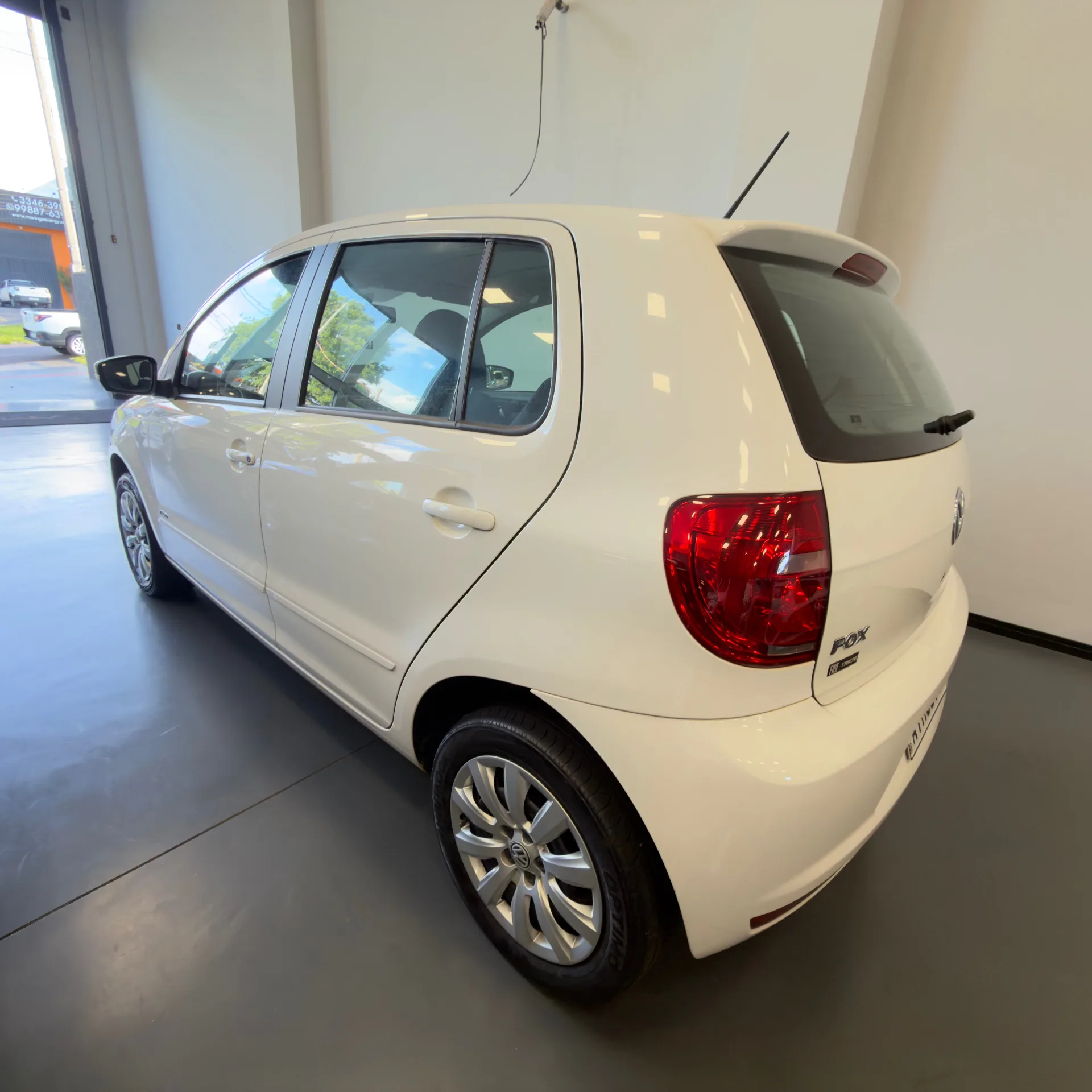 Volkswagen FOX — foto 12