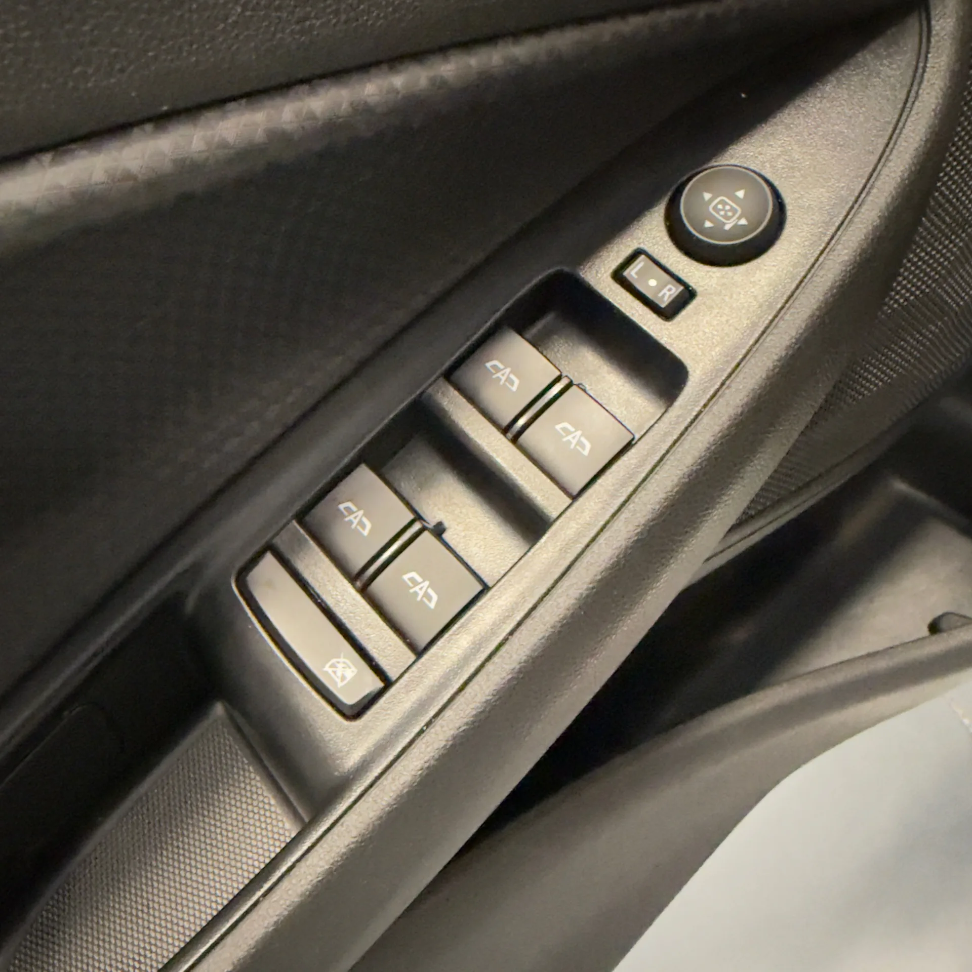 Chevrolet Onix — foto 9