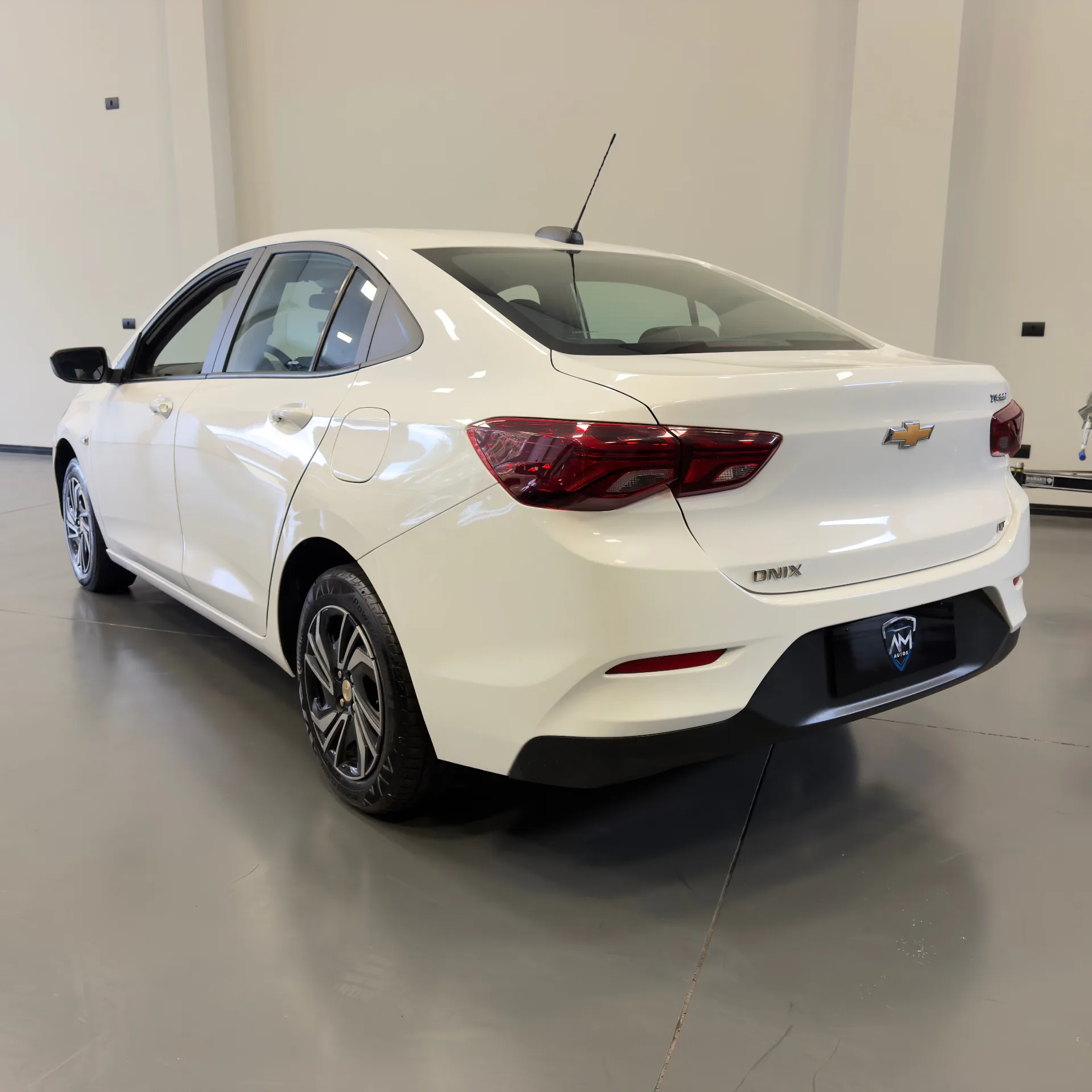 Chevrolet Onix — foto 15
