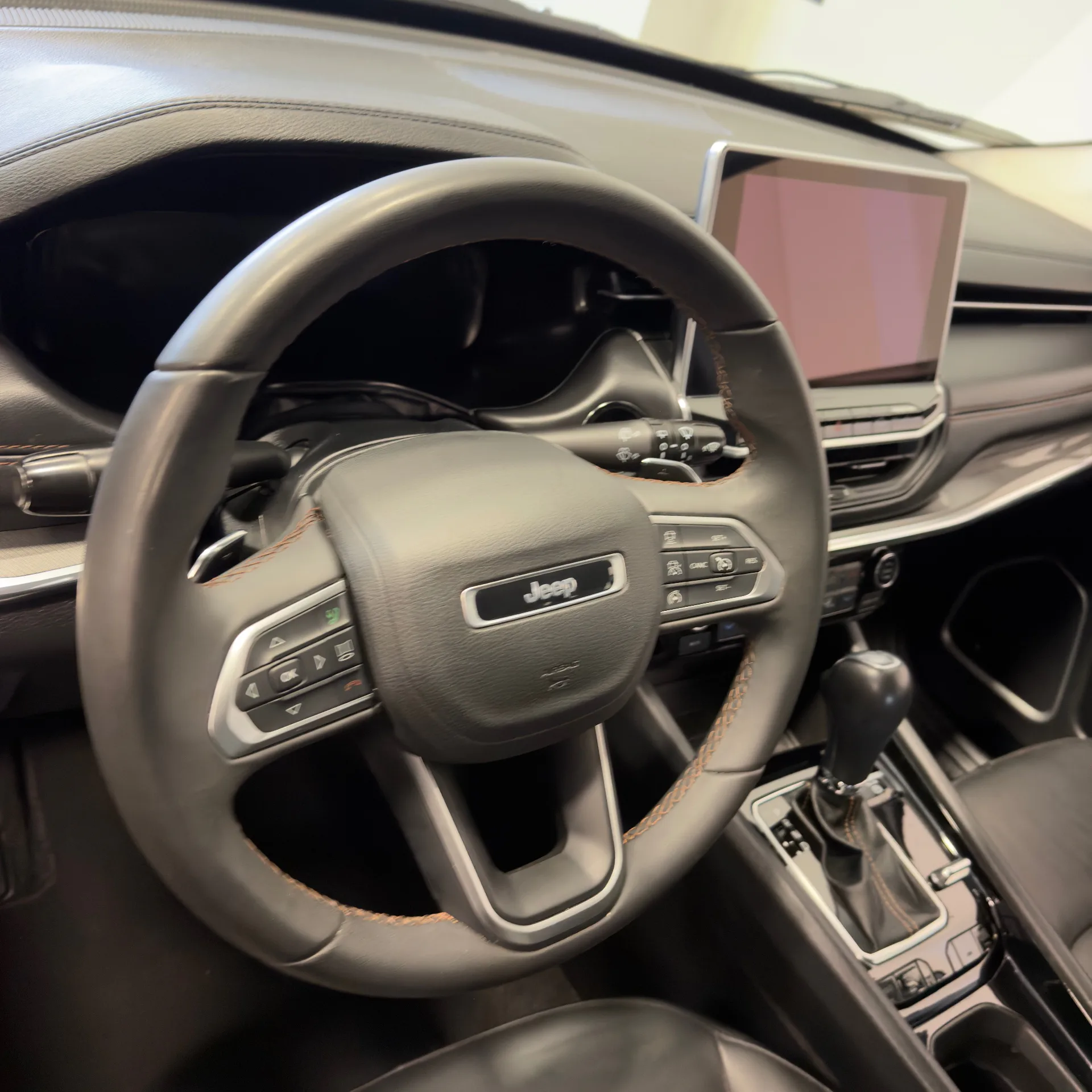 Jeep Compass — foto 4