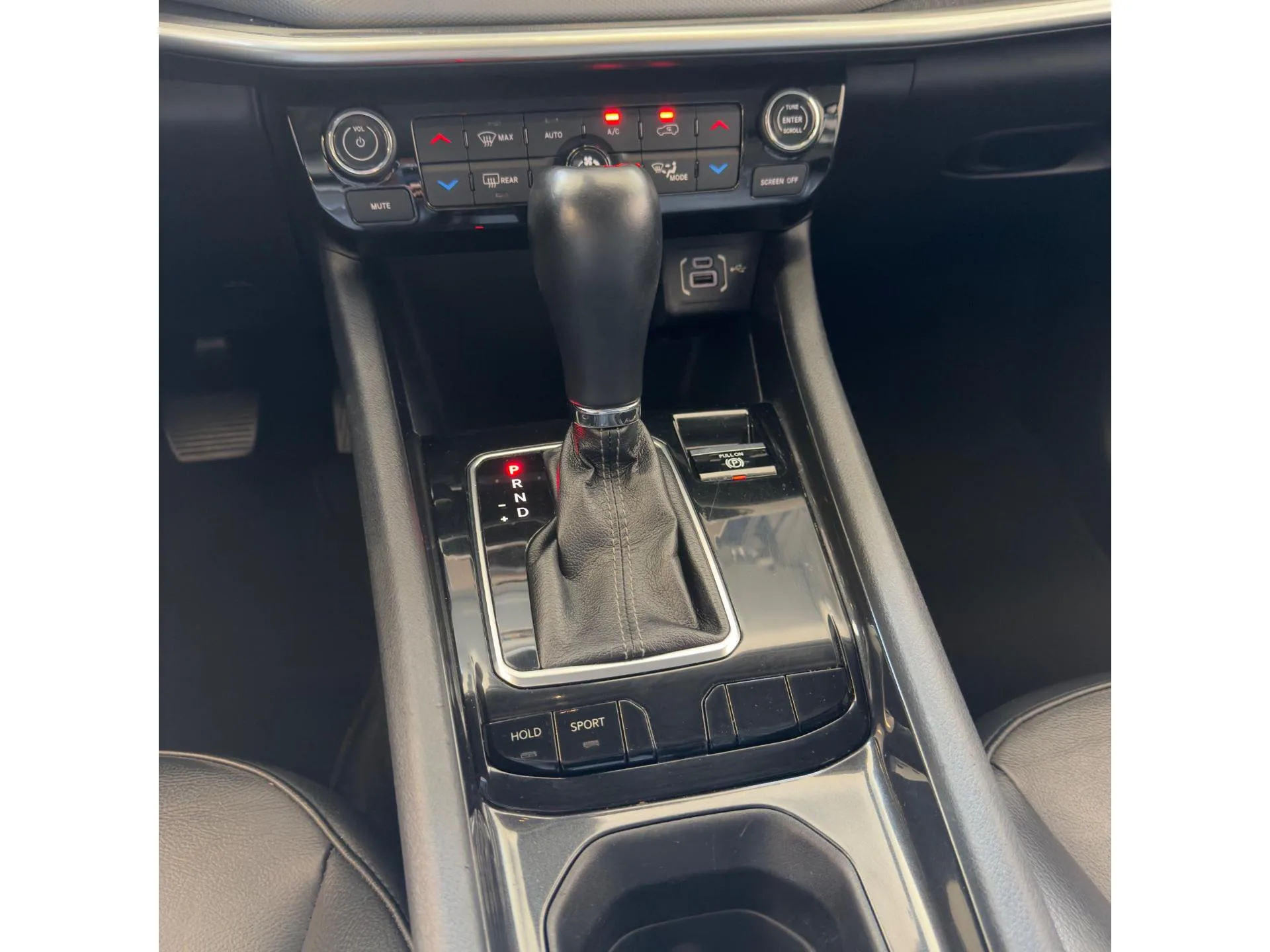 Jeep Compass — foto 16