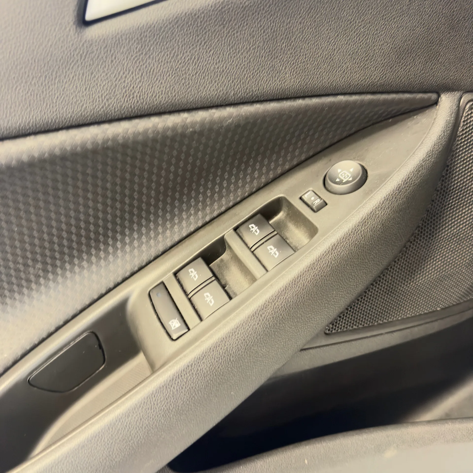Chevrolet Onix — foto 5
