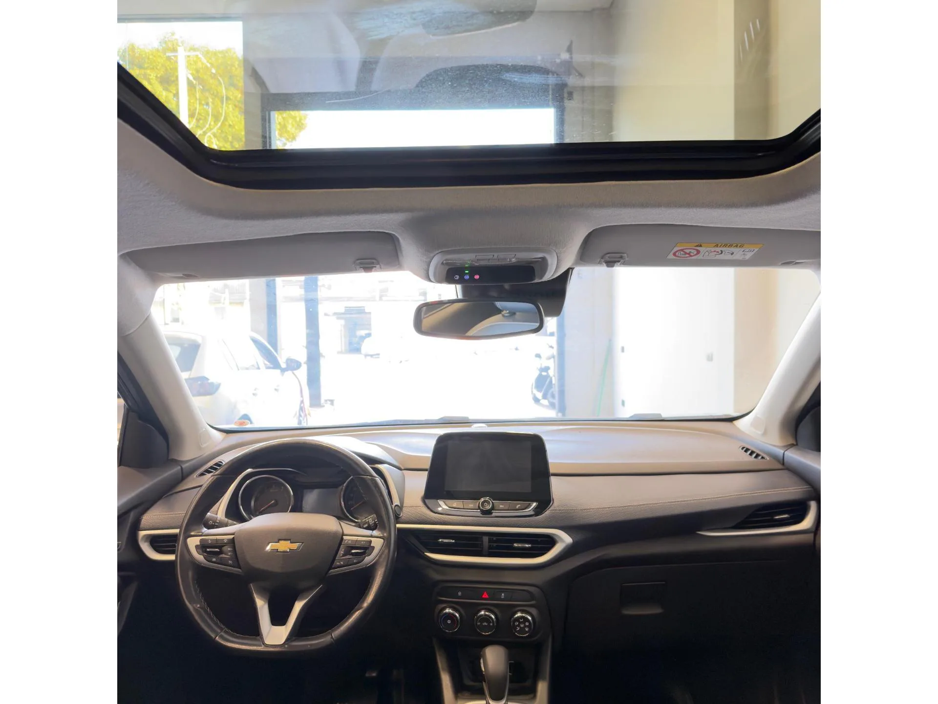Chevrolet Tracker — foto 13