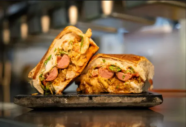 DOG FRANGO CATUPIRY